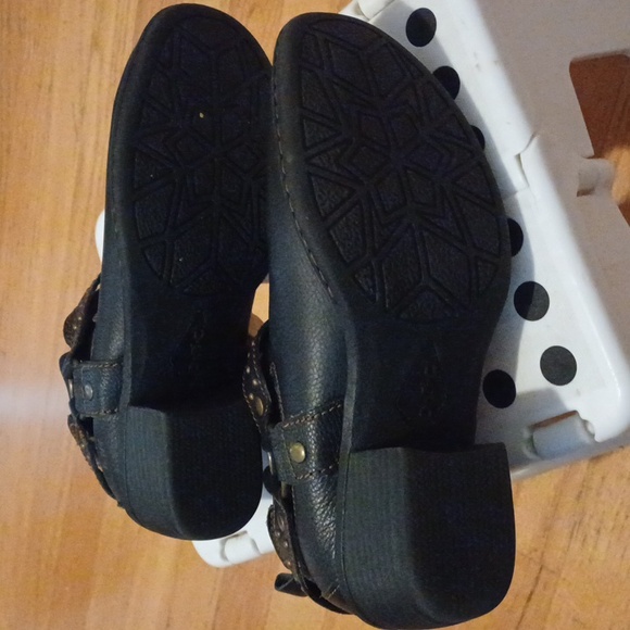 6.5 Women B.O.C. Born Concept Black boots leather Shoes. - Picture 8 of 10